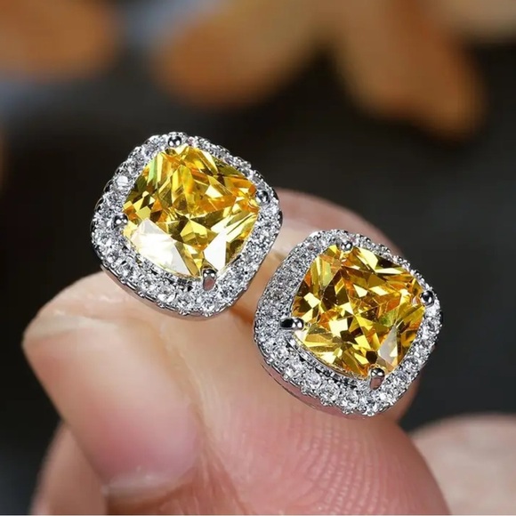Jewelry - New Yellow Diamond CZ Cushion Square Stud Earrings NWT bridal